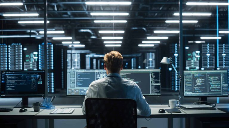 Why rigid data catalog strategies fail - and how open source opens up new possibilities